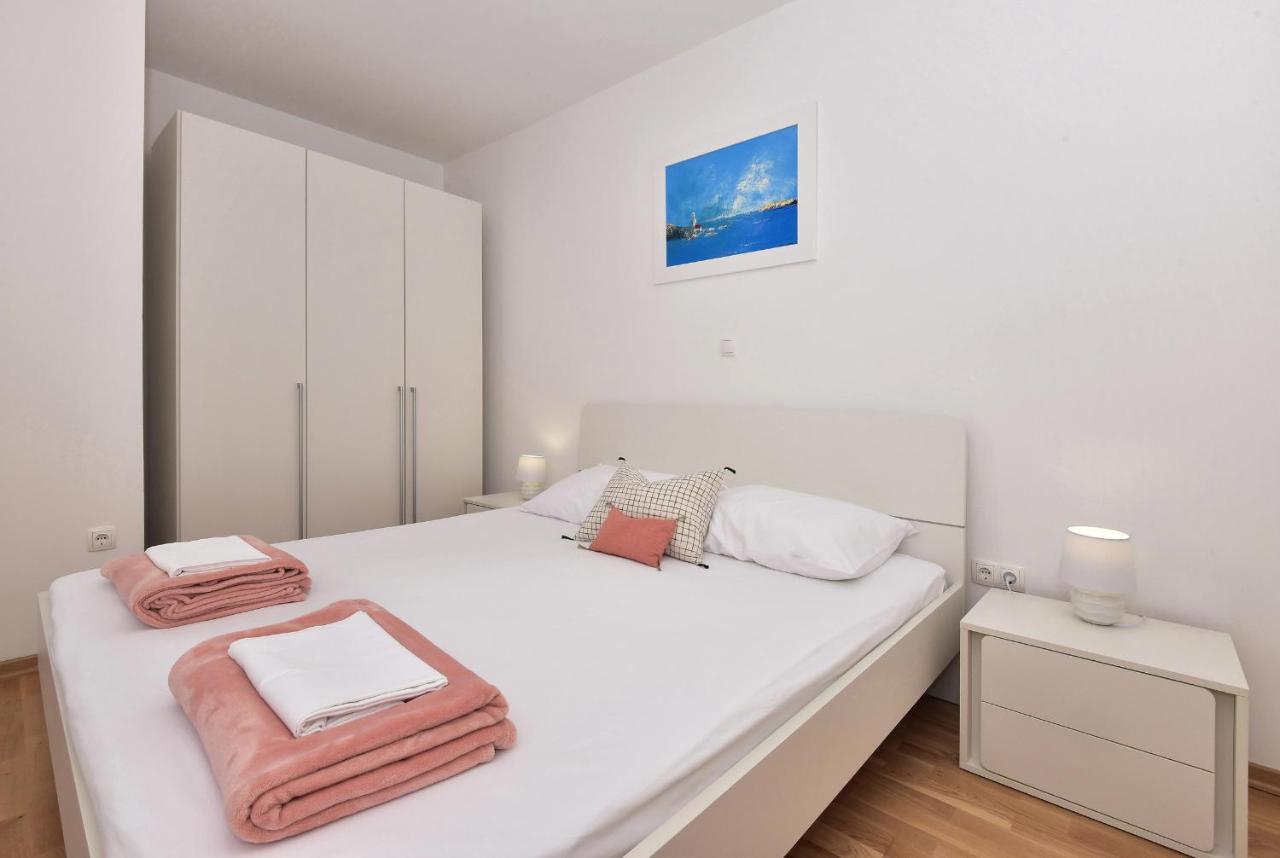 Sunshine Apartment Makarska Exterior photo